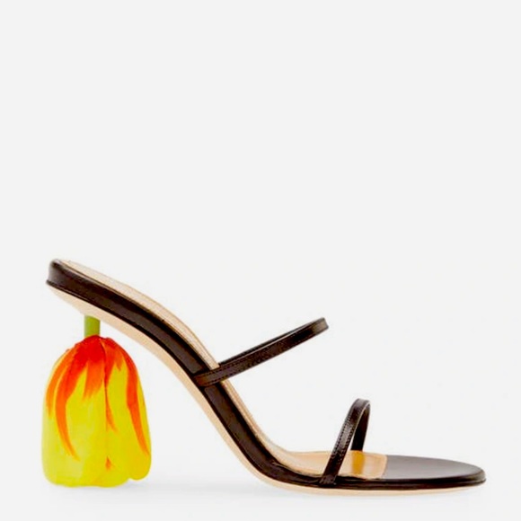 Loewe Tulip Leather Sandals - Picture 3 of 11